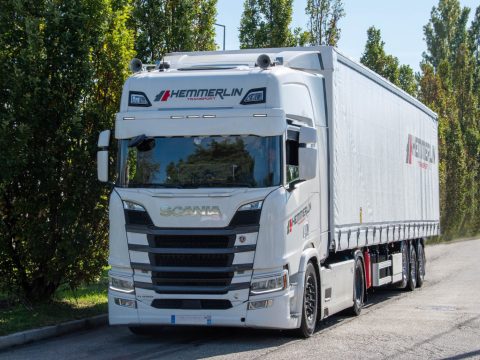 https://www.hemmerlin.com/wp-inside/uploads/2023/06/camion-transport-scaled-e1687511547670-480x360.jpg